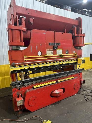 230 TON X 10' CINCINNATI MODEL #230-8AS HYDRAULIC CNC PRESS BRAKE W/ CONTROLS