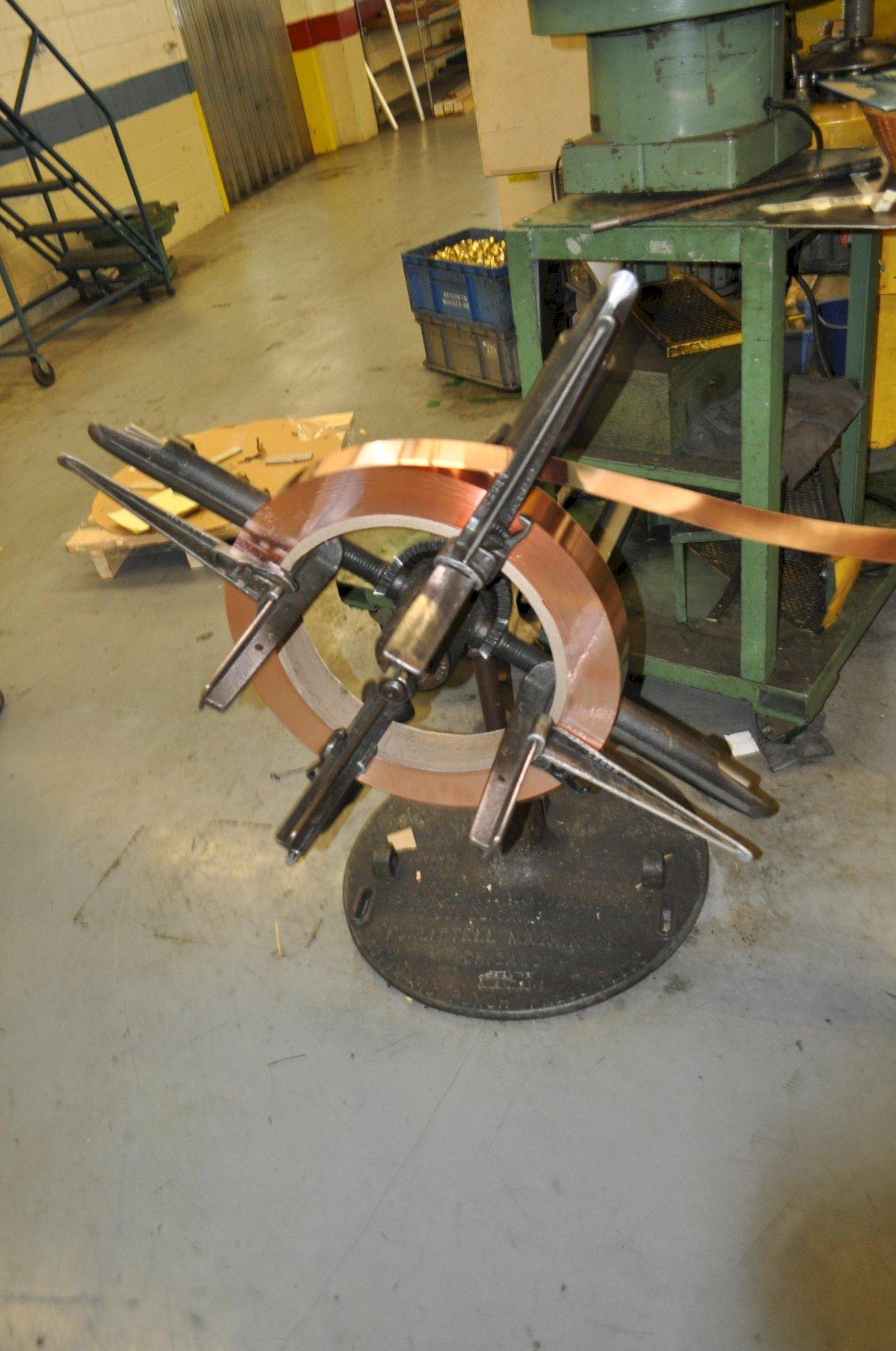 600 LB X 10