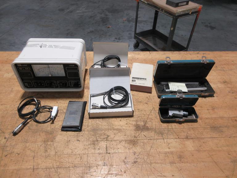 Tesatronic TTA 20 Electronic Amplifier Analog Display with Probe, Assorted Sheffield Tracer Heads and Other Probes.- Auction Item