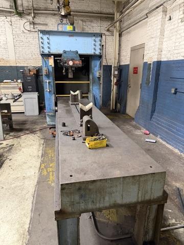 150 TON DAKE TRAVELING GANTRY PRESS, 30" X 150" TABLE, 115" GANTRY TRAVEL