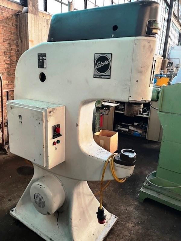 ECKOLD KRAFTFORMER MODEL KF460 PLANISHING HAMMER