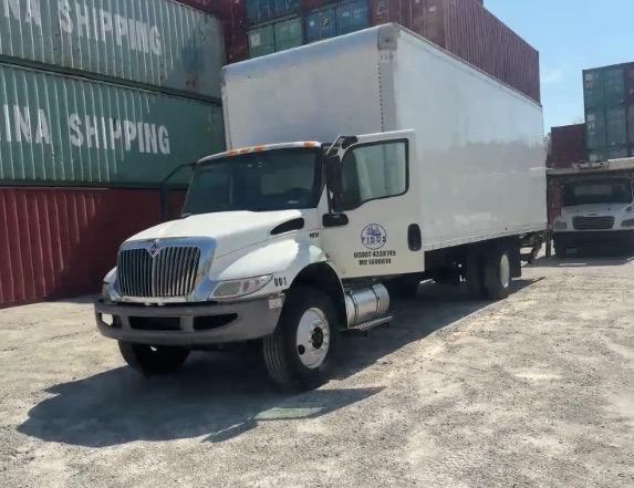 International MV607 Box Truck, 2020 – Cummins B6.7 Diesel, Allison Automatic, 26′ Dry Van, Liftgate, GVWR 25,999