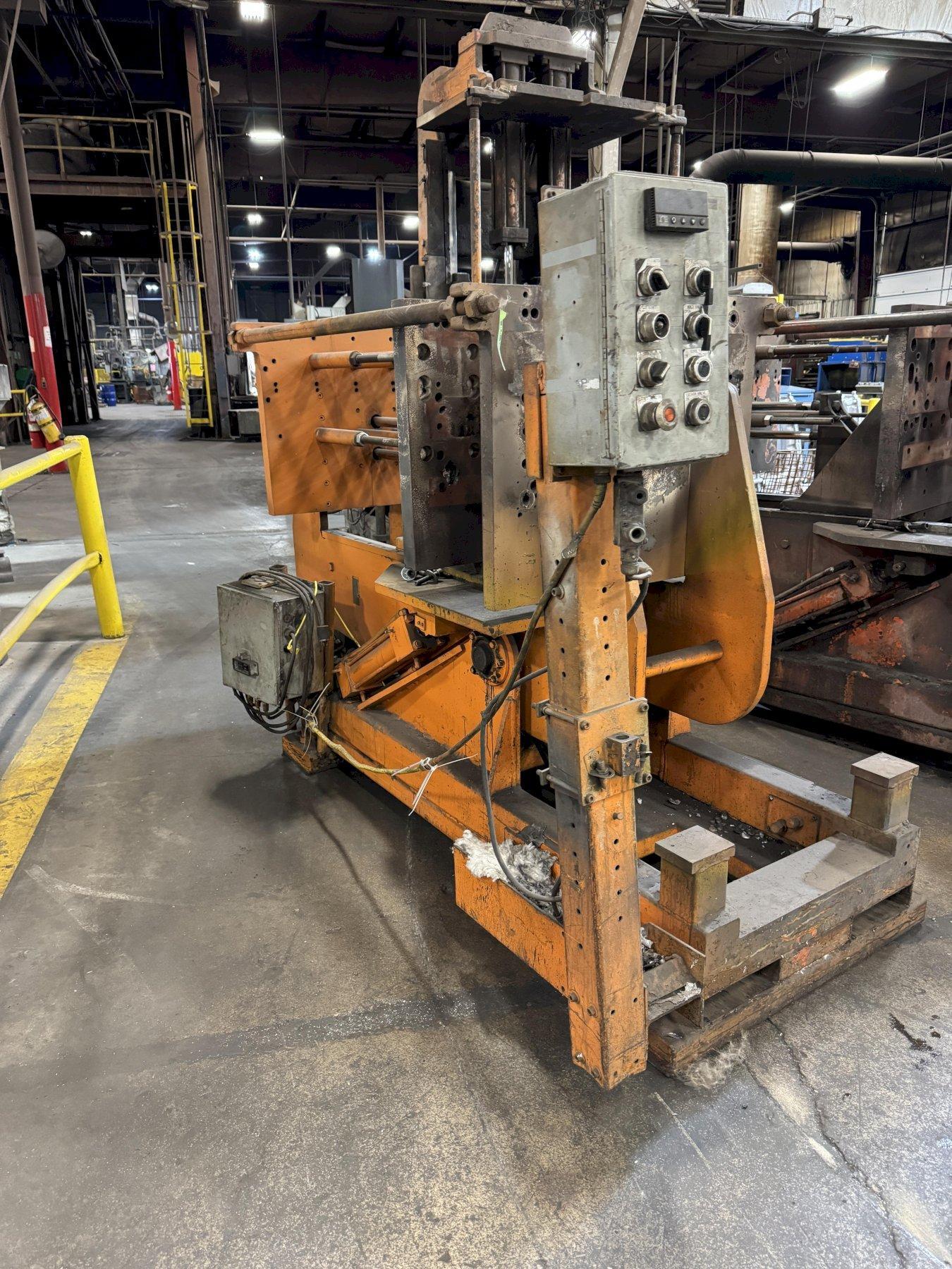 Hall model 2H molding machine 27