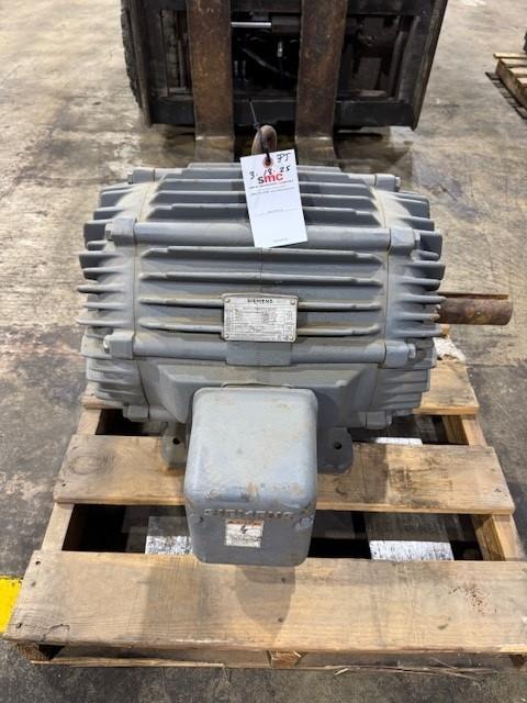 1 - PREOWNED SIEMENS MOTOR, MODEL #: 2-3139-LR11863-2, S/N: RSKA0