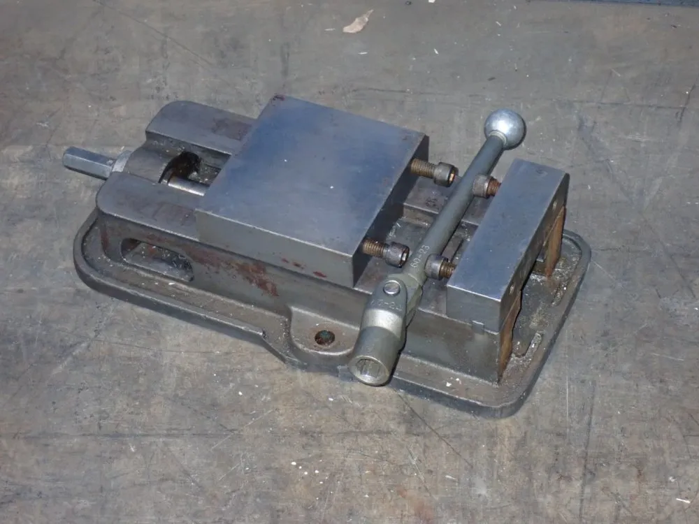 KURT 6" VISE