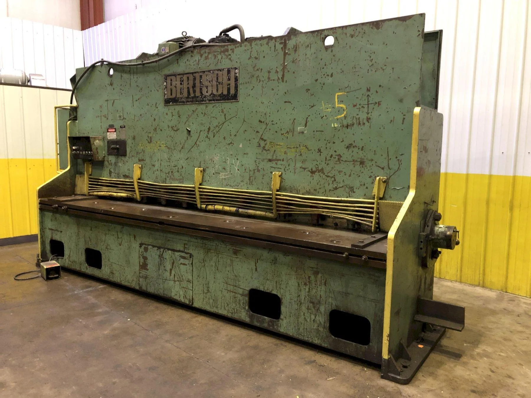 BERTSCH MODEL 500 HYDRAULIC SHEAR – 12' × 1/2" CAPACITY