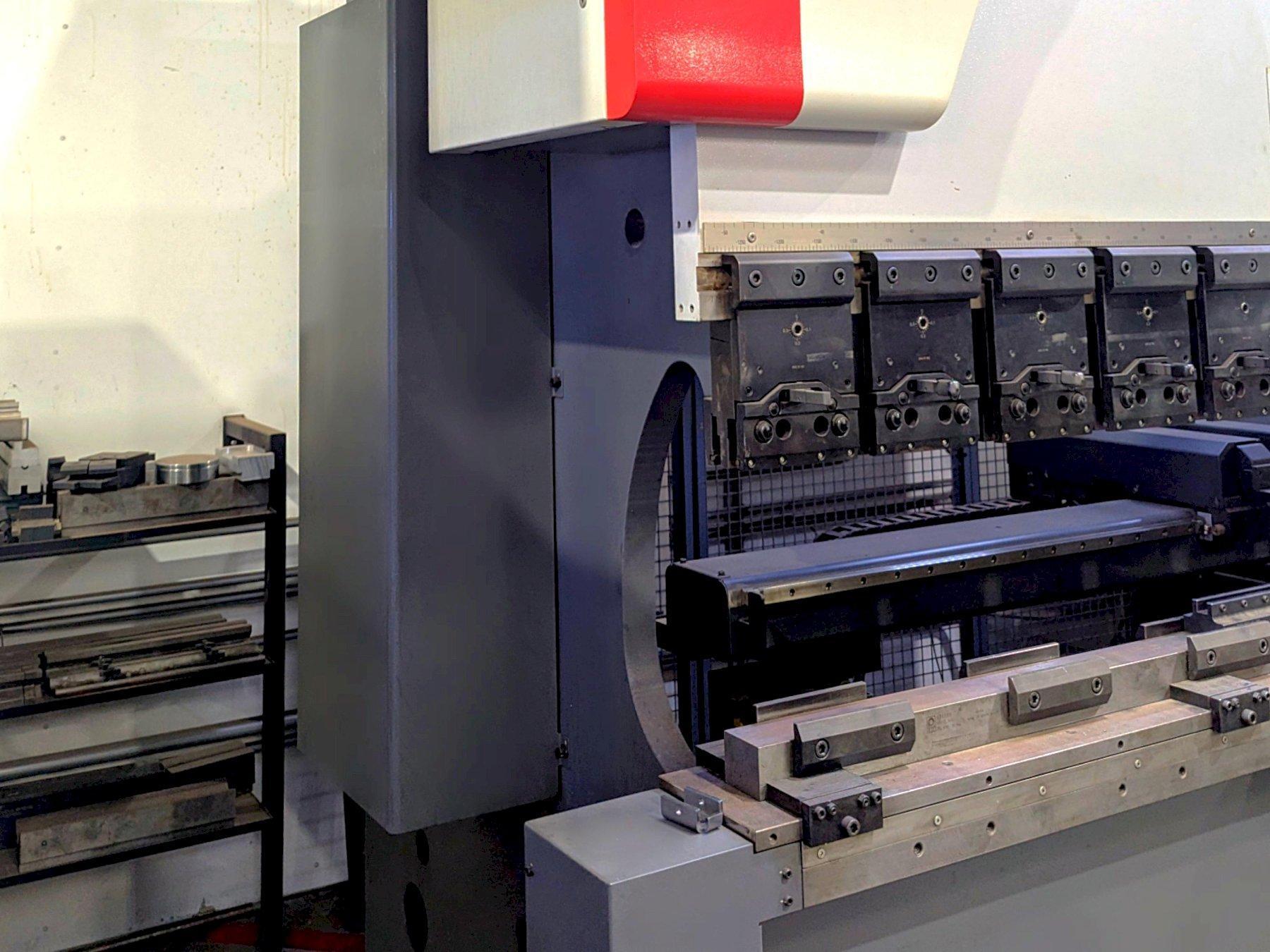 Mitsubishi Diamond BH8525 CNC Press Brake