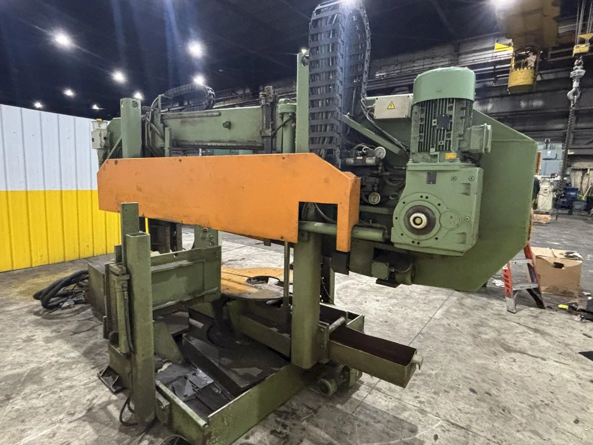 43" X 17" PEDDINGHAUS MODEL #1100 DG TWIN COLUMN & MITRE HORIZONTAL STRUCTURAL SAW
