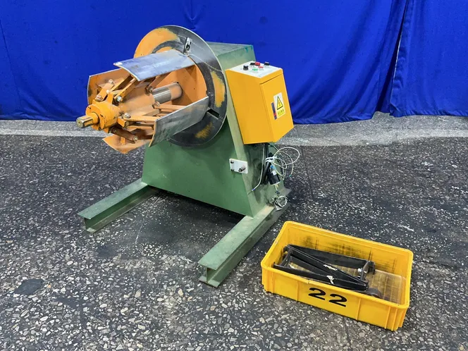 24” UNCOILER