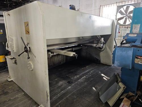 2005 Durma DHGM 3013 Hydraulic Shear (#5354)