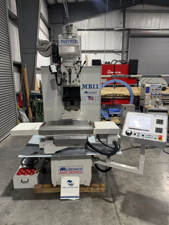 MILLTRONICS MB-11 3 Axis CNC Vertical Milling Machine 2002’ #8064