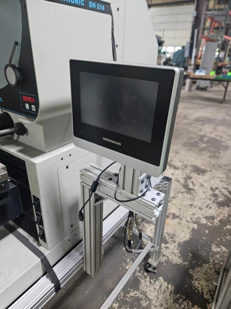 14" Deltronic Model DH214 Bench Top Optical Comparator with Digital Readout