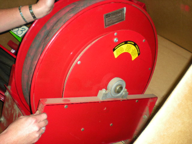 DOUGHTON SPRING RETRACTABLE AIR HOSE REEL