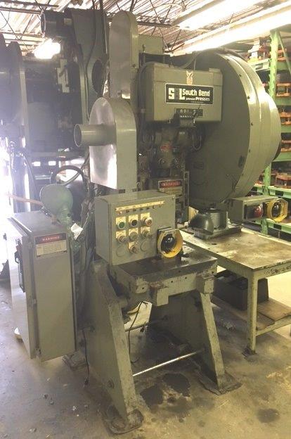 27 Ton SOUTH BEND O.B.I. Press No. 27-FW-AC, 2.5″ Str., 9-7/8″ S.H., 160 SPM, A.C., 1983