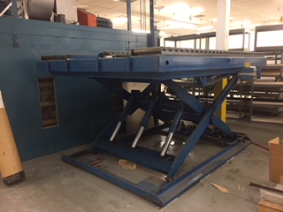 10,000 Lb. Pneumatic Lift Table