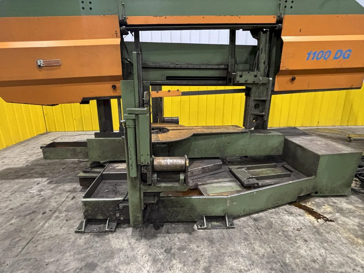 43" X 17" PEDDINGHAUS MODEL #1100 DG TWIN COLUMN & MITRE HORIZONTAL STRUCTURAL SAW