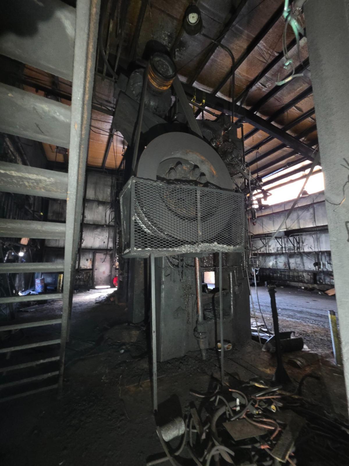 2500 Ton, NATIONAL MAXIPRESS