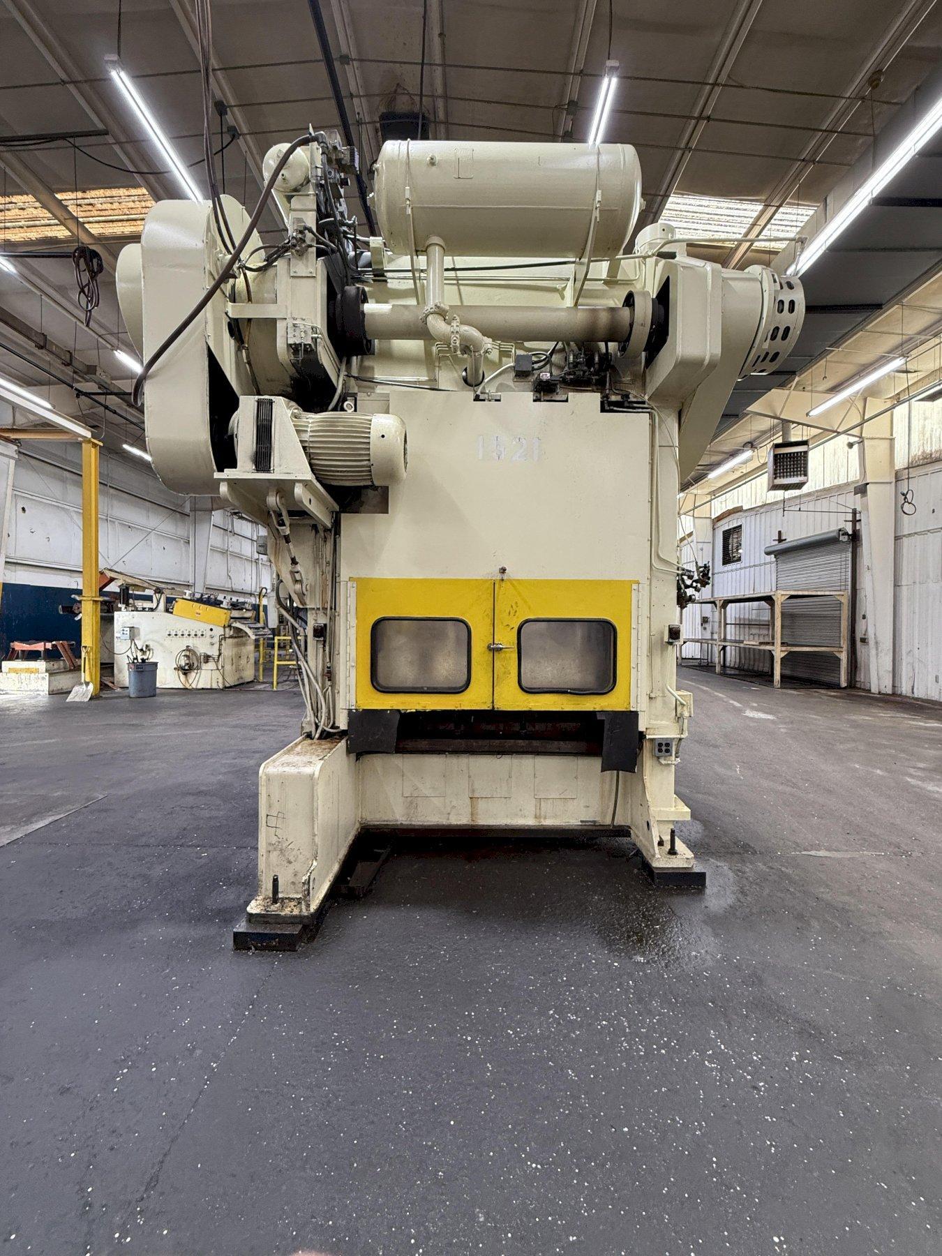 200 ton Niagara BP2-200-72-36 Straight Side Double Crank Press For Sale