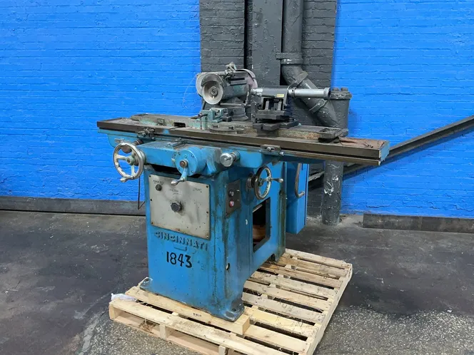 CINCINNATI 6” X 44” TOOL GRINDER