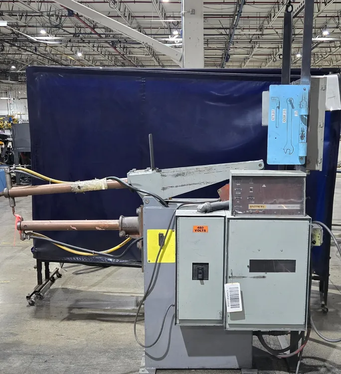 BERKLEY DAVIS RA-3-36 WELDER 440V 50 KVA 36″ THROAT USED