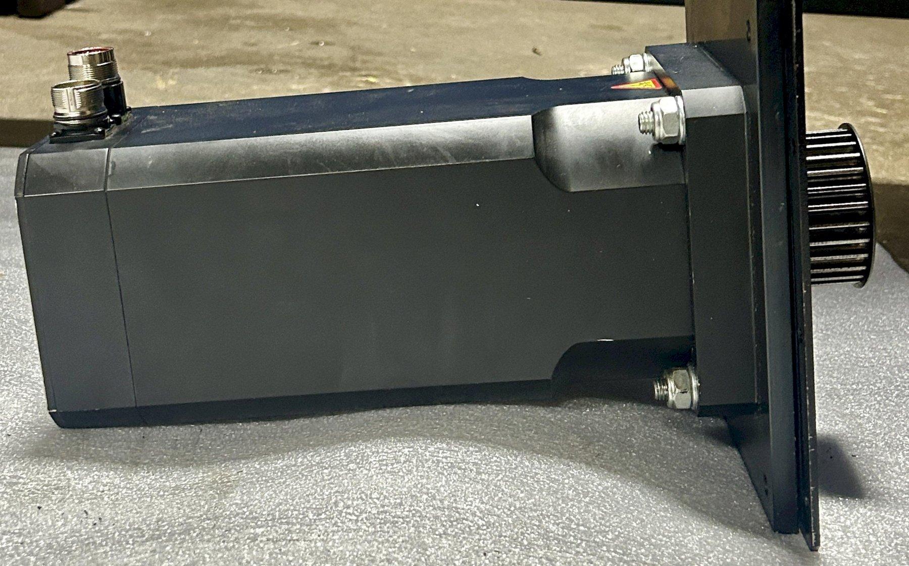 B&R SERVO MOTOR 8MSA5X.R0-D30C-1, 3000 RPM, Self-Cooling, Size 5, Extra Large Rated Torque, 3-Phase Synchronous.