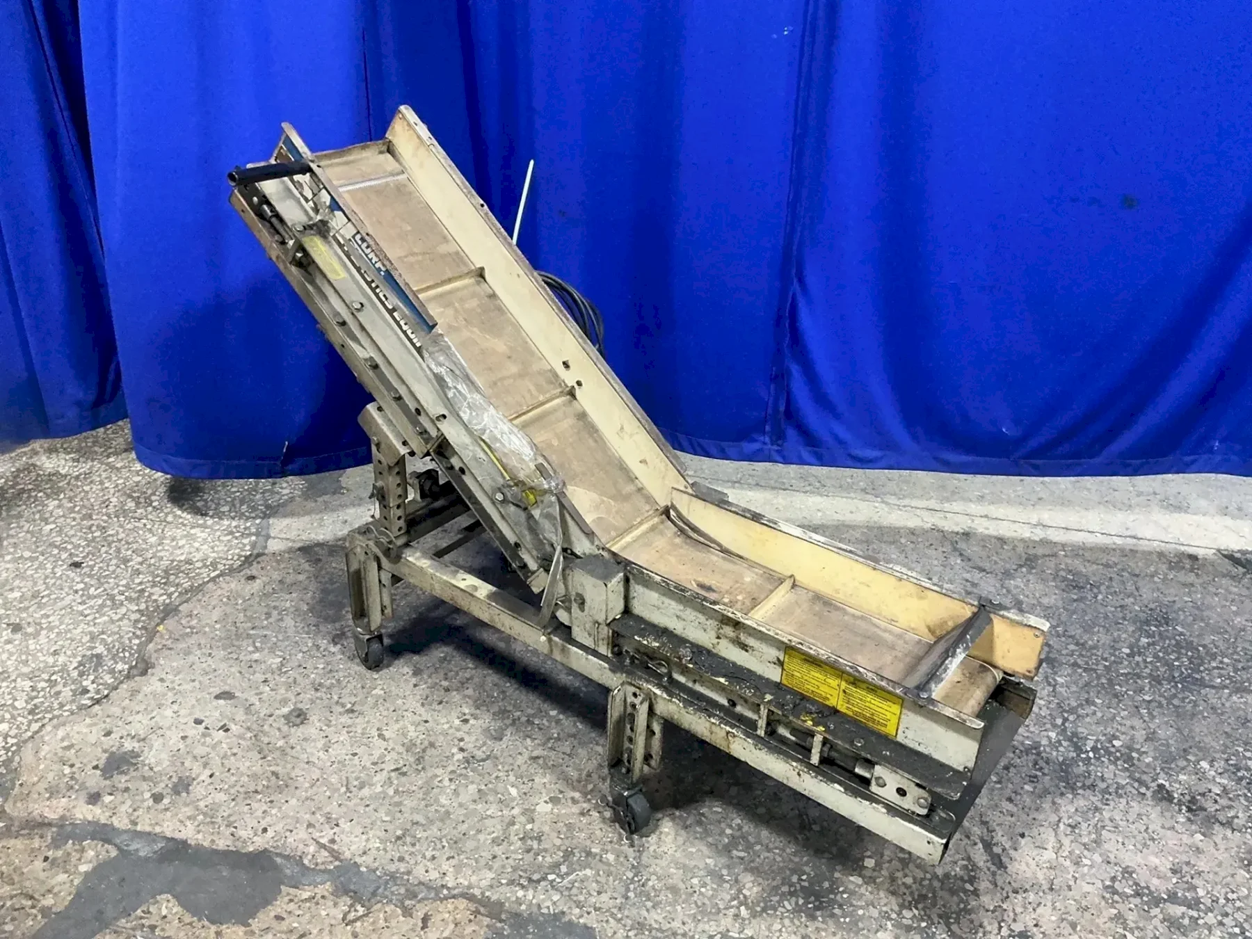 EMI CORP. 10” INCLINE CONVEYOR  -  TLK-12-2-3-20