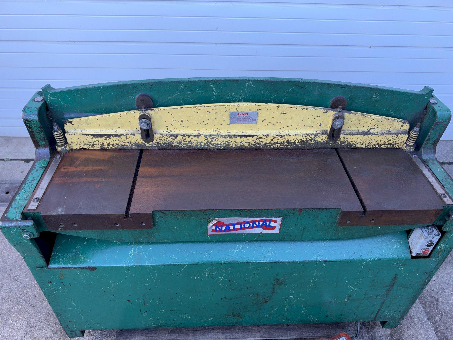 National 52" 10 Gauge Hydraulic Shear