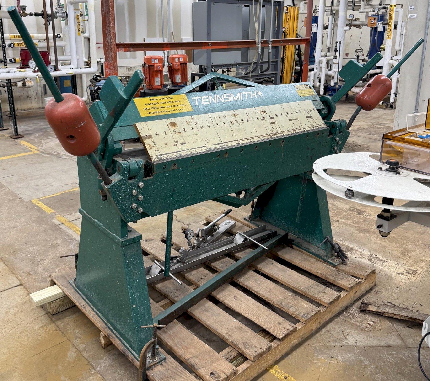 48" x 12 Ga. Tennsmith Box & Pan Brake , Floor Model, Complete Set Of Fingers