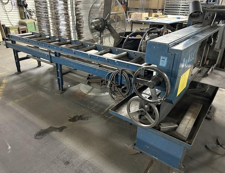 9" X 16" DOALL Swivel Head Horizontal Band Saw, Model C-916S