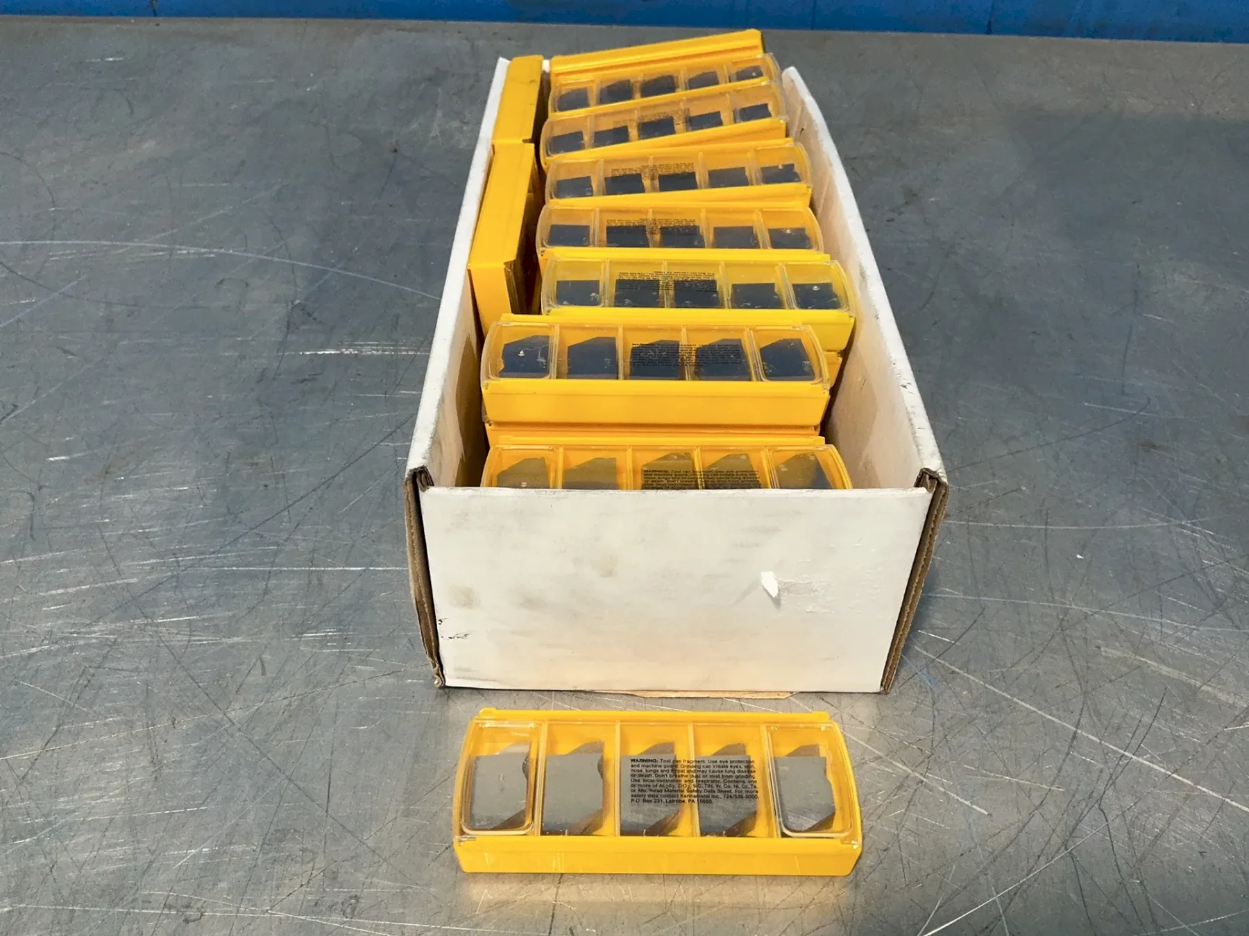 KENNAMETAL CARBIDE INDEXABLE INSERTS  -  DWG 216977