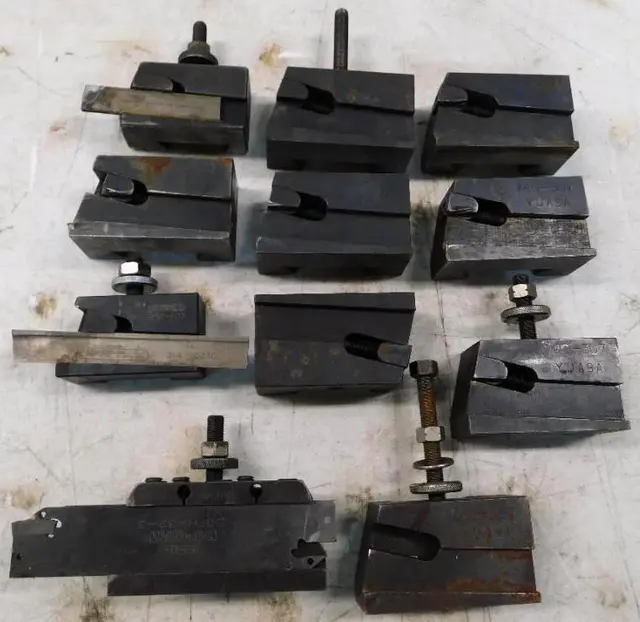 1 - PREOWNED ALORIS TOOL HOLDERS