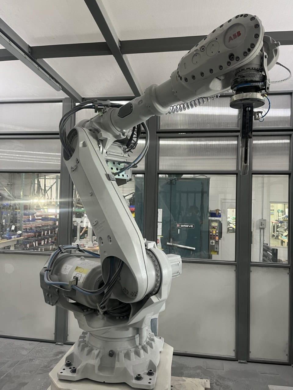 Dan Technology Robotic Cell for Grinding and Polishing, 2022