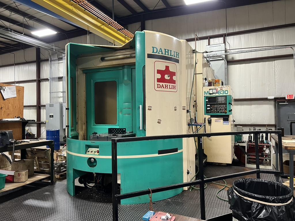 DAHLIH DL-MCH630, DUAL 25" PALLETS, 2002, 39.4" X 34.8" X 32.76", 50 TAPER, 6000 RPM, FANUC 18M