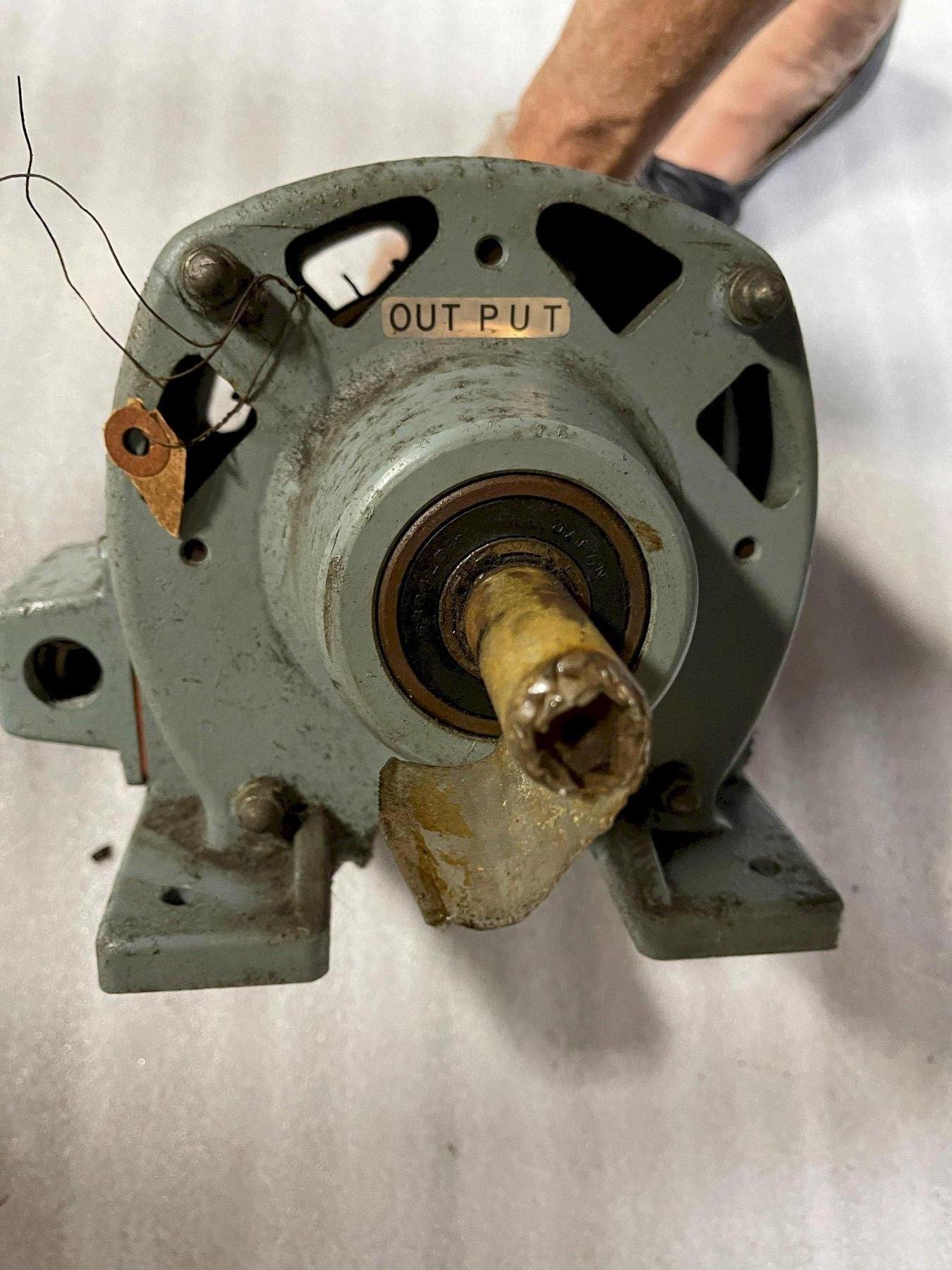 BOSTON GEAR STRAIGHT REDUCER CLUTCH/BRAKE EP-400, PN 5131-273-011