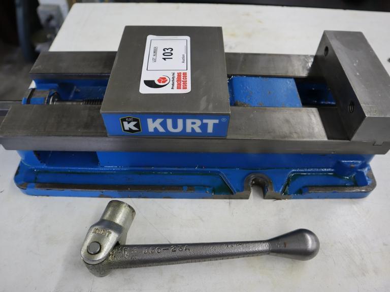 Kurt D688 6" Machine Vise with Steel Step Jaws and Handle- Auction Item