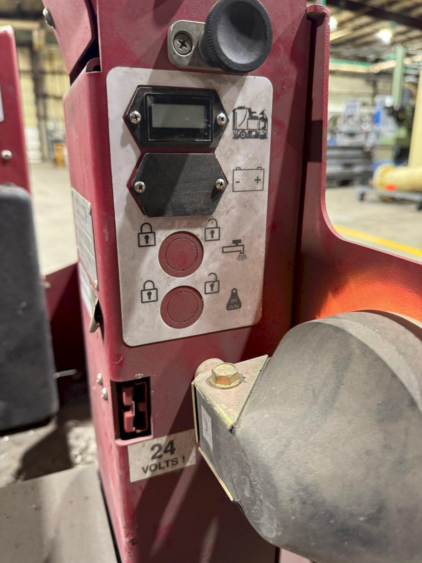 1 - PREOWNED 2010 FACTORY CAT RIDER SWEEPER, MODEL #: TR