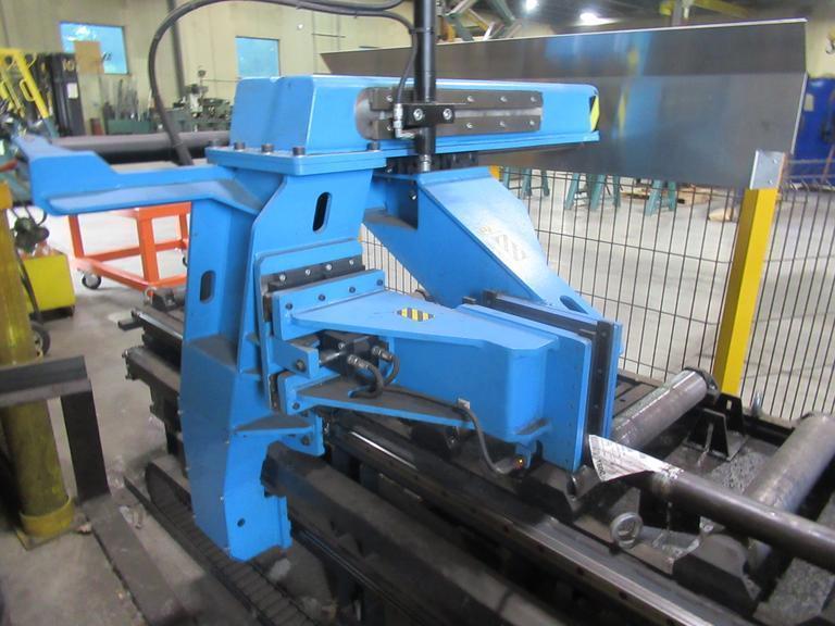 DOALL CNC Programmable Horizontal Bandsaw, Model DCDS-600NC-F