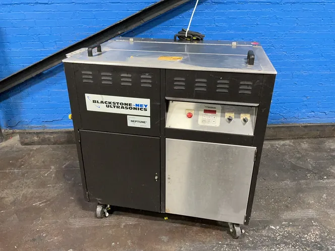 BLACKSTONE 34” X 20” X 12” ULTRASONIC CLEANING SYSTEM   -  GMC-3523