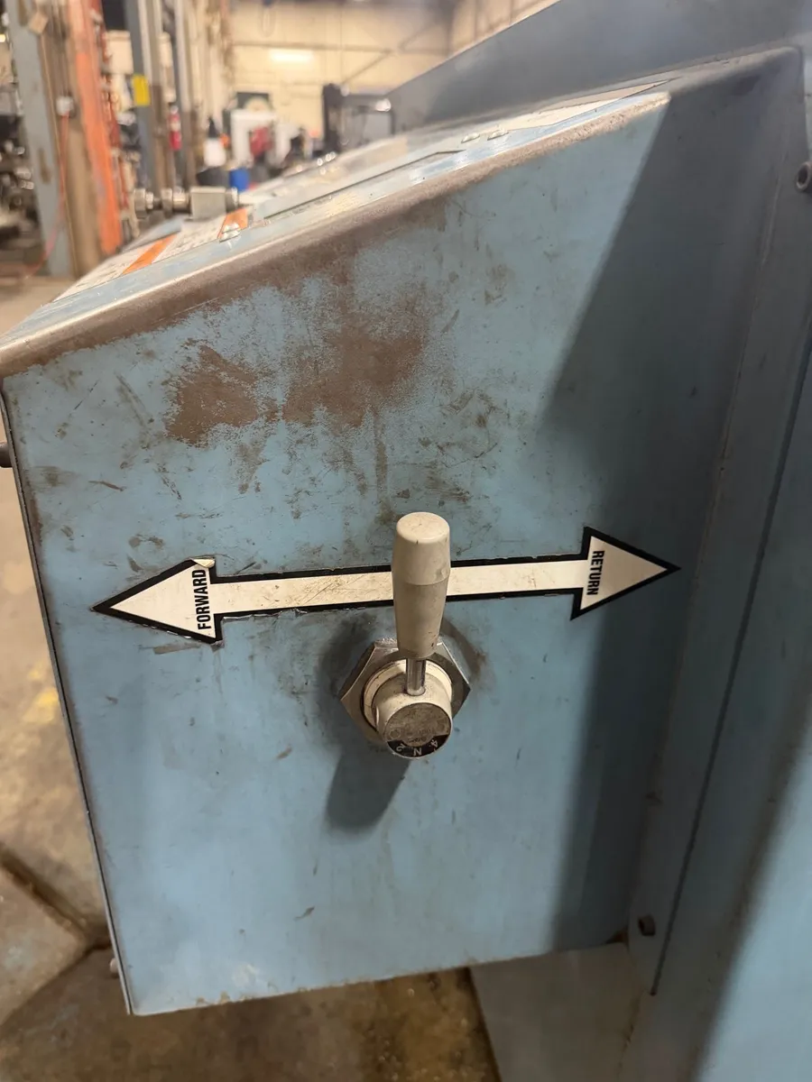 ROLL-IN MODEL TF1420 VERTICAL TILT BAND SAW