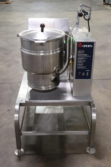Groen TDH-20 5-Gallon / 20-Quarts Jacketed Natural Gas Tilting Kettle