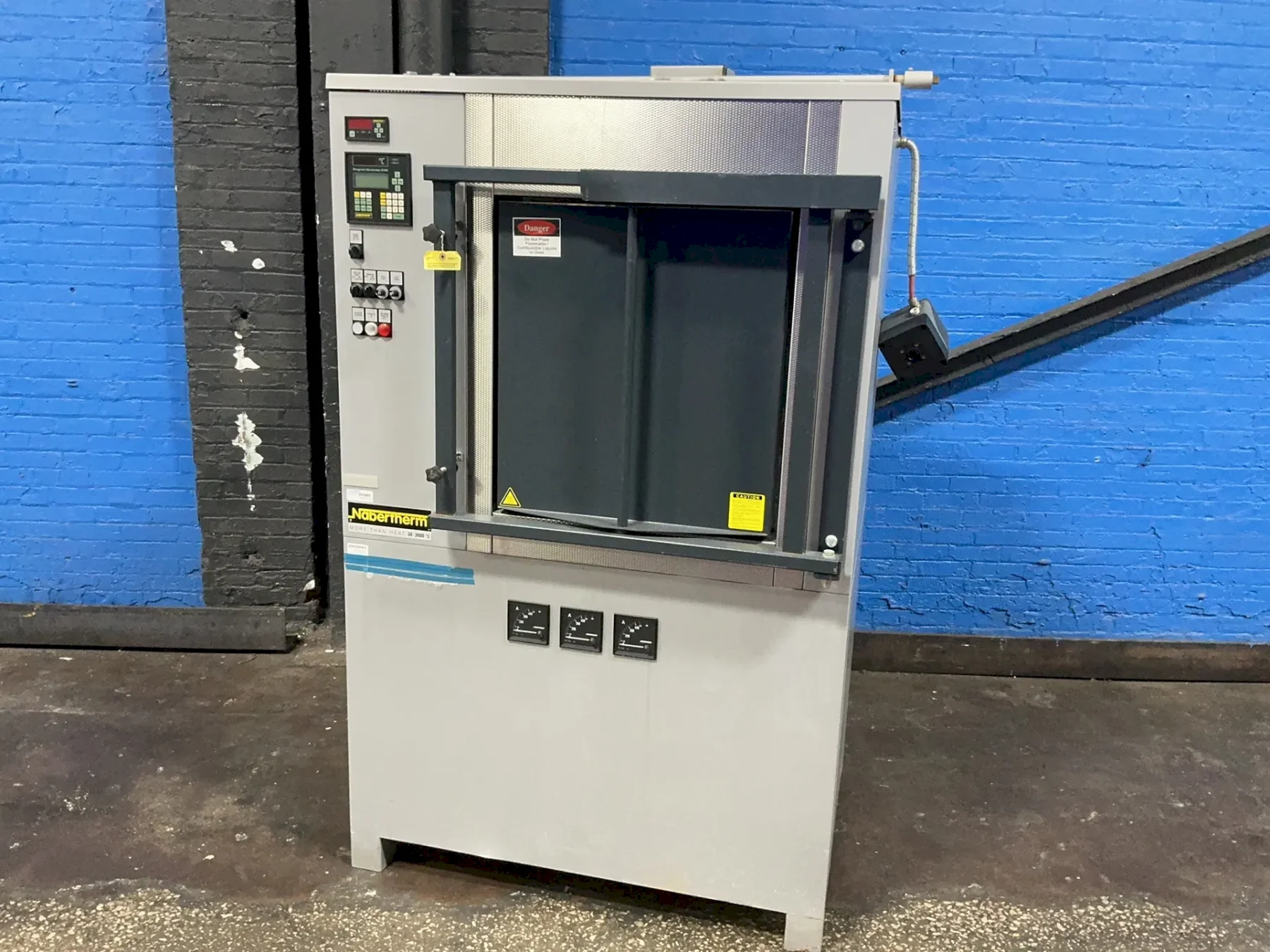 NABERTHERM 24” X 23” X 22” FURNACE  -  HT 160/17