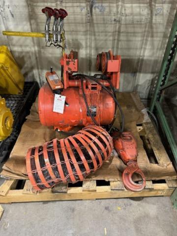 1 - PREOWNED CM 5 TON ELECTRIC CHAIN HOIST, MODEL #: 7032, S/N: H014JG