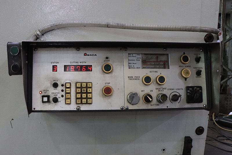 1/2" x 10 ft. Amada Hydraulic Power Squaring Shear Model H-3013