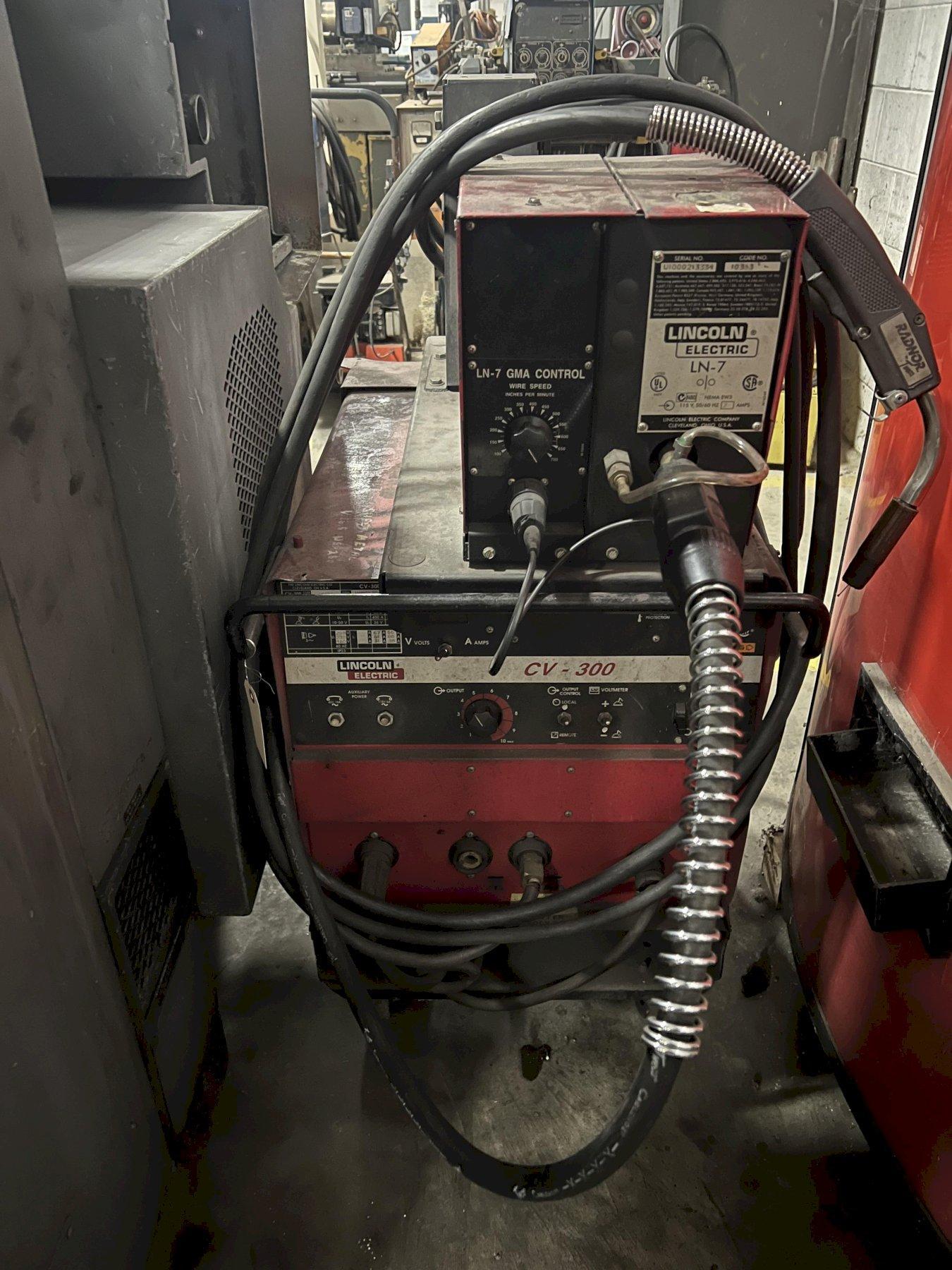 LINCOLN CV-300 MIG WELDER, LM-7 FEEDER