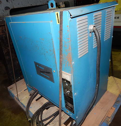 GOULD GRC18-90011 FORKLIFT BATTERY CHARGER