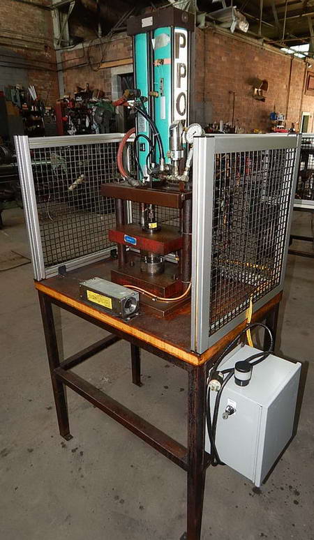 4 TON TOX PRESSOTECHNIK