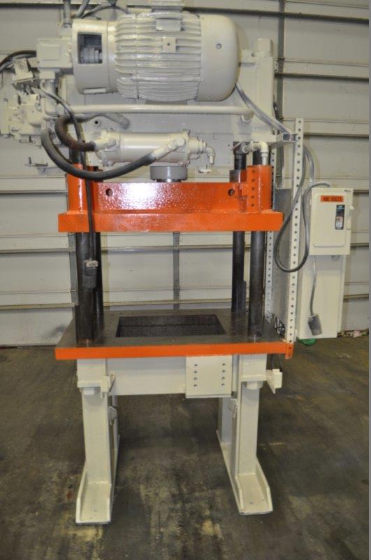 28 TON GREENLEE HYDRAULIC TRIM PRESS