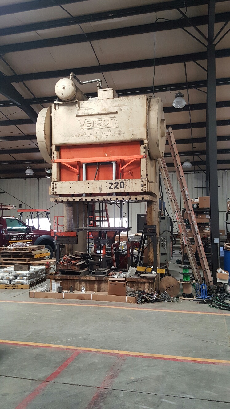 150 TON VERSON DOUBLE CRANK GAP FRAME PRESS