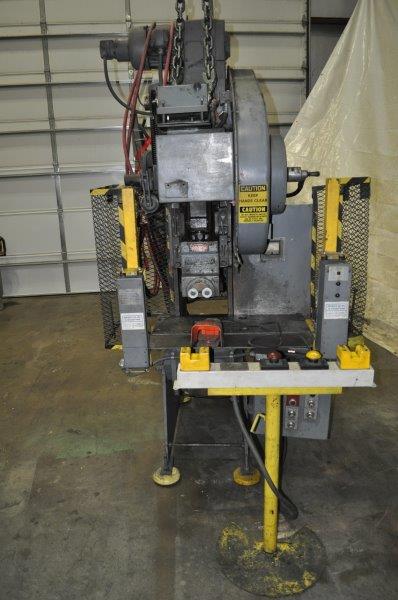 22 TON NIAGARA OBI PRESS