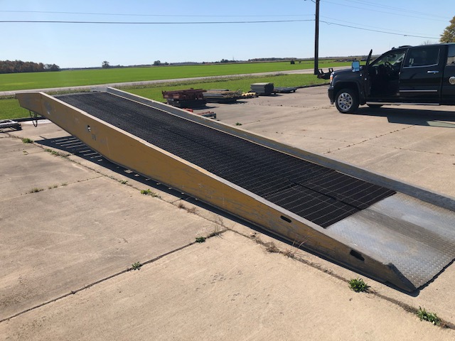 COPPERLOY PORTABLE LOADING DOCK